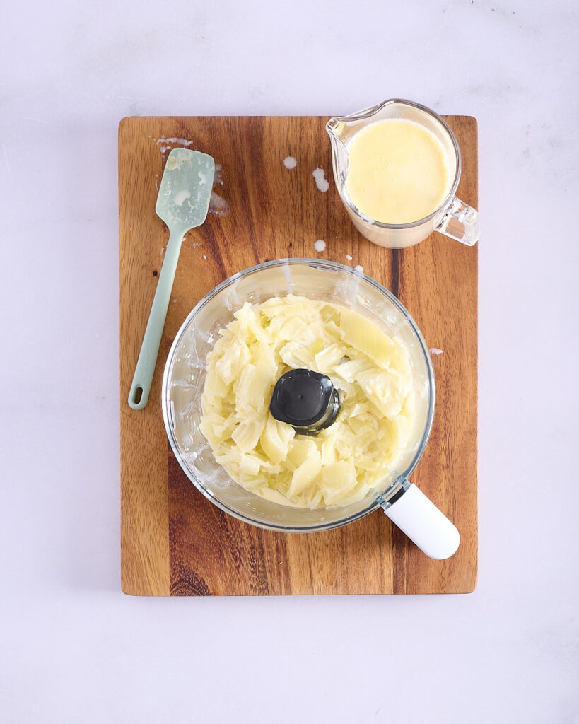 Ready to blend hot cream mixture and cooked fennel.